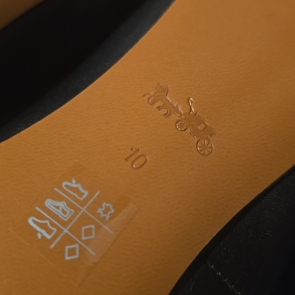 Coach Waverly Pump - never worn - Picture 5 of 5